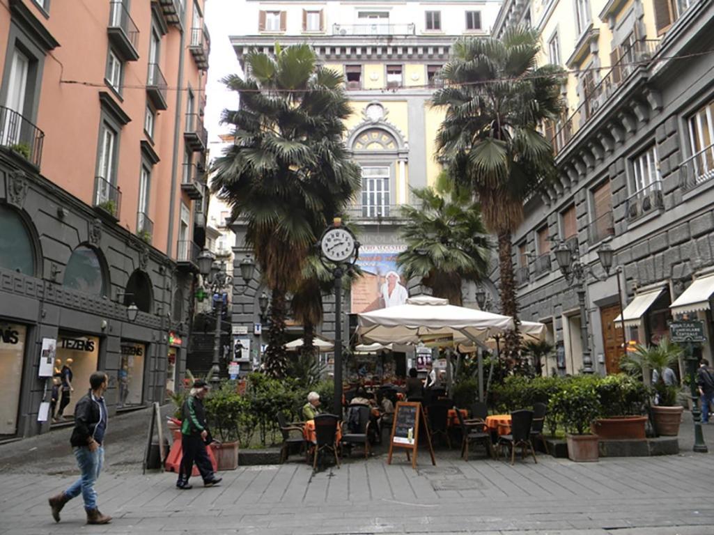 Casa Vacanze Napoli Centro Carmen & Sara Exteriér fotografie