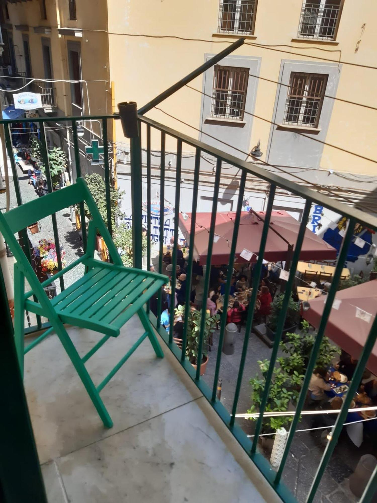 Casa Vacanze Napoli Centro Carmen & Sara Exteriér fotografie